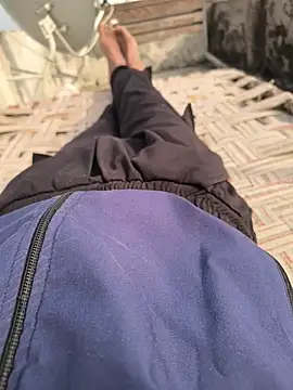 Snapshot of Ritik143jhil chatting on January 6, 9:24 am Ritik143jhil online show from January 6, 9:24 am