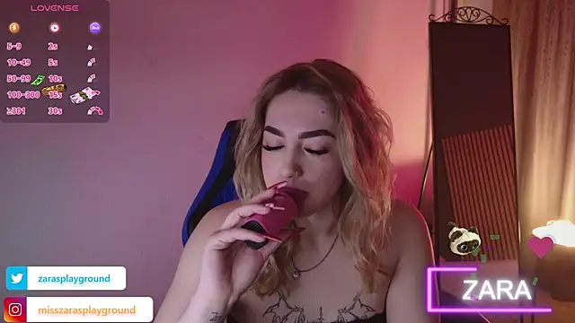 ZarasPlayground online show from April 3, 9:40 am