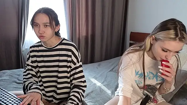 Snapshot of gollytiana chatting on February 26, 9:19 am gollytiana online show from February 26, 9:19 am