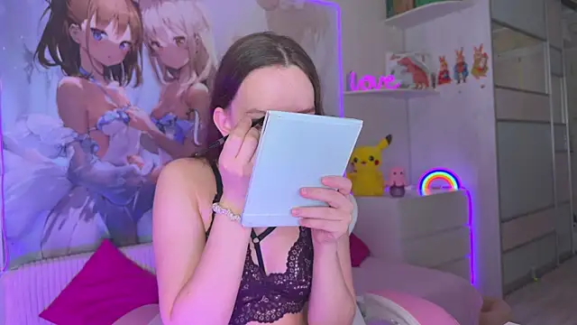 CheekySashaCharm online show from July 4, 7:03 am
