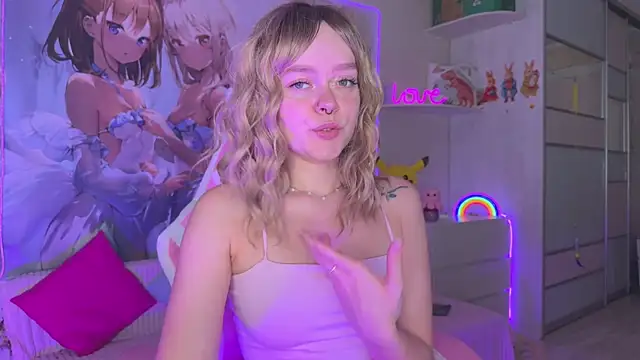 CheekySashaCharm online show from July 29, 12:47 pm
