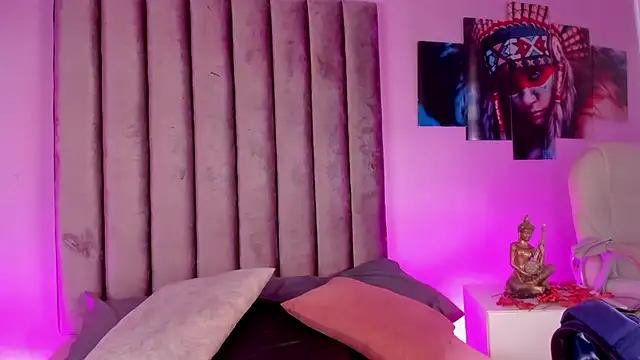 GabrielaSuarez  online show from July 24, 8:40 pm