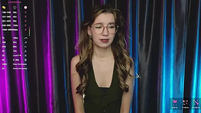 Snapshot of RochelCozzi chatting on January 15, 4:11 pm RochelCozzi online show from January 15, 4:11 pm