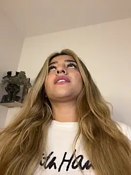 Isabella SparxS online show from December 19, 5:09 pm