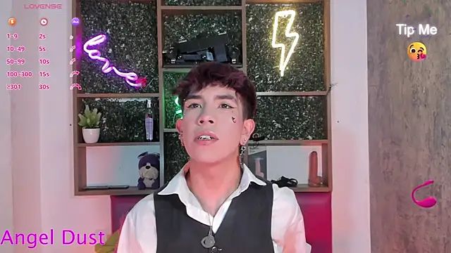 Angeldust19 online show from January 6, 3:10 am