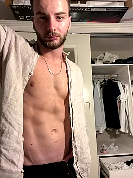 Snapshot of atesturky chatting on November 19, 10:43 pm atesturky online show from November 19, 10:43 pm