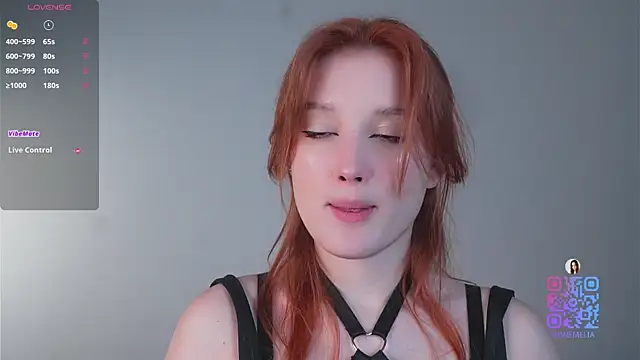 Snapshot of AmelieSeductress chatting on December 1, 2:33 pm AmelieSeductress online show from December 1, 2:33 pm