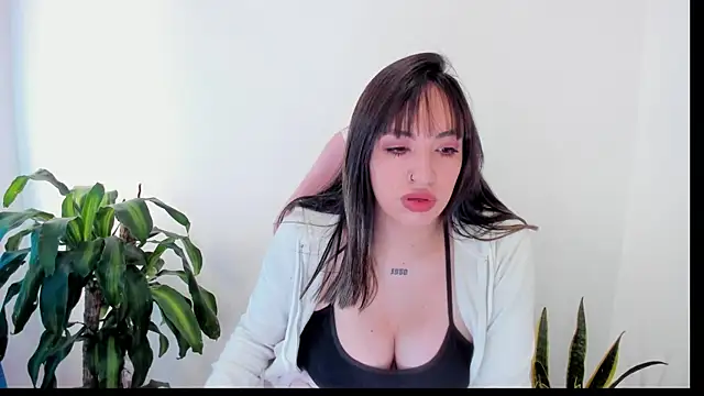 SOFIA SWEETT22 online show from November 14, 5:00 pm