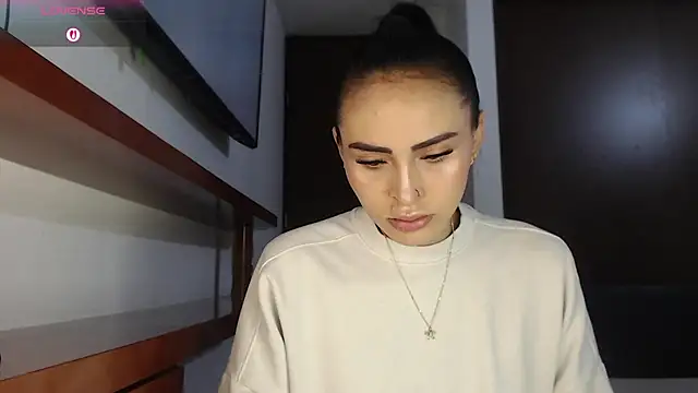 Snapshot of Linda__fiore chatting on February 24, 6:00 am Linda fiore online show from February 24, 6:00 am