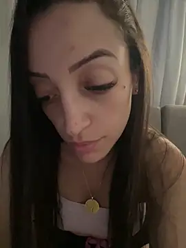 Snapshot of BelleRune chatting on January 20, 2:03 pm BelleRune online show from January 20, 2:03 pm