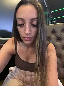 BelleRune online show from March 27, 7:46 pm