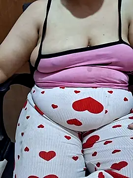 mnbvcxzqwertyuiop1235 online show from July 9, 12:31 pm