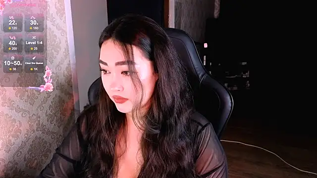 Emma Uilson online show from April 4, 10:40 pm