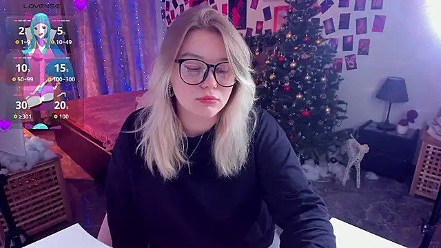 LouiseMous online show from January 18, 9:40 pm