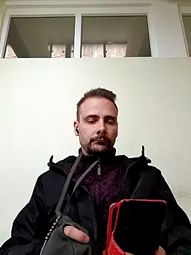 Gregorywhitelegs online show from April 24, 11:34 am
