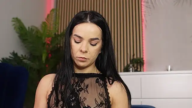 Snapshot of Miss_Denisse chatting on November 27, 8:44 pm Miss Denisse online show from November 27, 8:44 pm