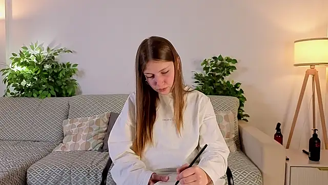 Snapshot of LesaFeldker chatting on November 29, 1:19 am LesaFeldker online show from November 29, 1:19 am