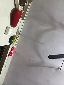 Japanese girl0 online show from November 16, 12:05 am