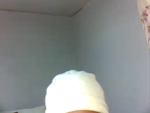 Snapshot of Naive618 chatting on November 17, 1:28 pm Naive618 online show from November 17, 1:28 pm