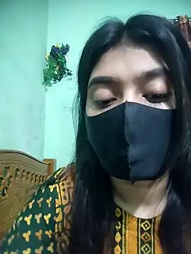 Disha Nur0 online show from April 25, 9:01 pm