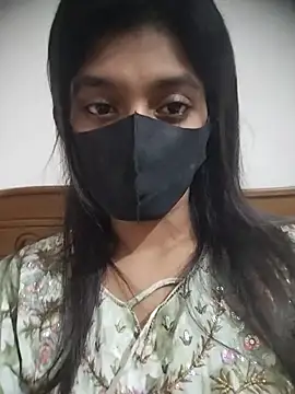 Disha Nur0 online show from July 10, 8:00 pm