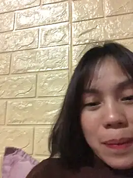 Trangbabylove online show from February 5, 2:33 pm