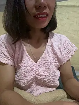 Trangbabylove online show from July 2, 2:11 am