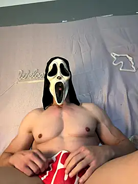 Snapshot of Luna_MaskedMan chatting on November 19, 12:10 am Luna MaskedMan online show from November 19, 12:10 am