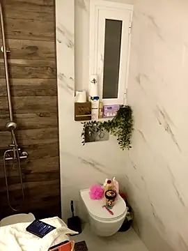 Snapshot of cleopatravodos chatting on December 23, 6:22 am cleopatravodos online show from December 23, 6:22 am