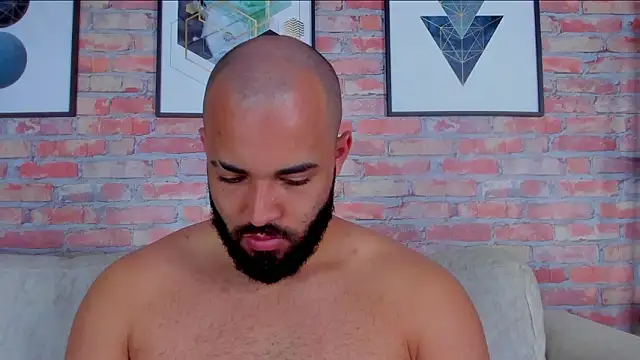 Chris Varden online show from March 17, 7:39 pm