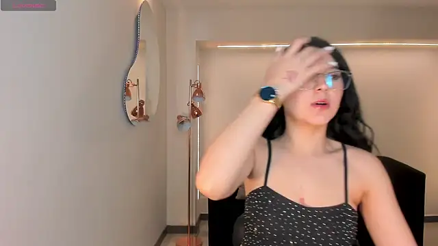 HaileyRoss  online show from January 6, 11:36 am