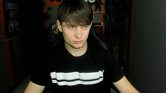 Snapshot of AlejandroEllias chatting on February 11, 5:45 am AlejandroEllias online show from February 11, 5:45 am