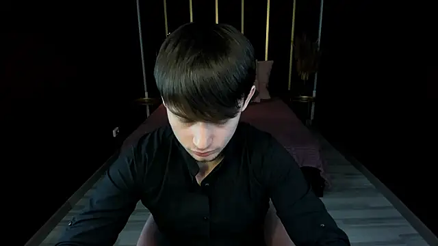 Snapshot of AlejandroEllias chatting on February 15, 7:51 am AlejandroEllias online show from February 15, 7:51 am