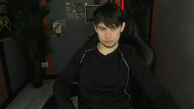 Snapshot of AlejandroEllias chatting on February 19, 6:53 am AlejandroEllias online show from February 19, 6:53 am