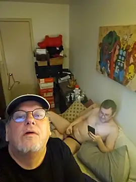 Snapshot of cubhunterpdx chatting on November 15, 8:49 pm cubhunterpdx online show from November 15, 8:49 pm