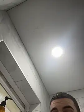 Snapshot of daddyshomeee_ chatting on March 2, 1:40 pm daddyshomeee online show from March 2, 1:40 pm