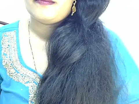 Muskan Jha online show from April 18, 8:29 am