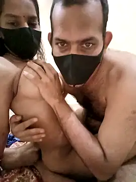 Snapshot of Desi_Hot_Queen chatting on November 16, 4:23 pm Desi Hot Queen online show from November 16, 4:23 pm