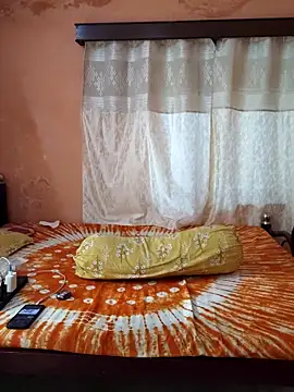 Cute-richa1 online show from March 18, 2:04 am