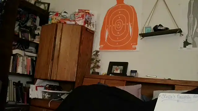 Snapshot of stellakobra chatting on December 15, 11:31 pm stellakobra online show from December 15, 11:31 pm