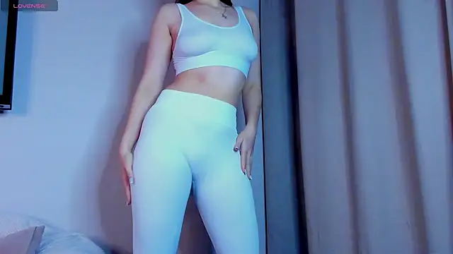 Snapshot of MarryMiles chatting on November 16, 9:26 am MarryMiles online show from November 16, 9:26 am