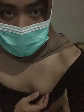 yuliabirdiantie1 online show from November 25, 6:30 pm