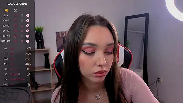 Emilia mala online show from November 22, 9:25 pm