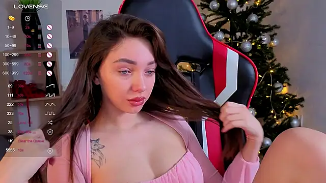 Emilia mala online show from December 20, 5:53 pm