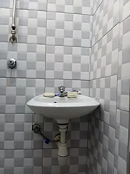 Snapshot of BelindaLexy chatting on April 7, 6:47 am BelindaLexy online show from April 7, 6:47 am