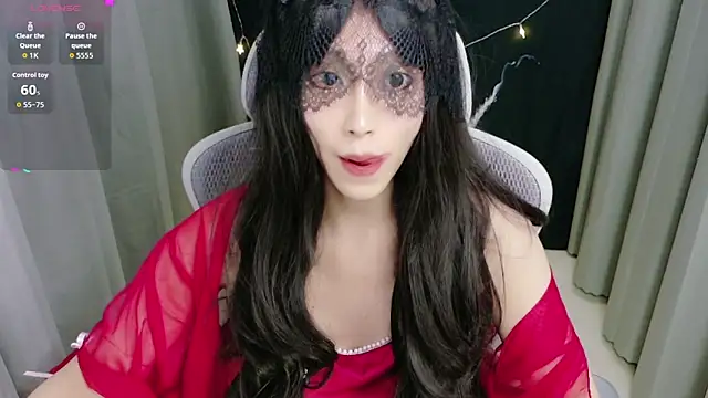 Lulu QAQ online show from November 19, 1:44 pm