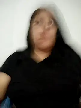 Snapshot of Hammy-steve02 chatting on November 16, 3:23 am Hammy-steve02 online show from November 16, 3:23 am