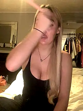 xoxohan11 online show from January 7, 9:06 pm