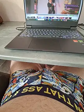 Snapshot of Arno1906 chatting on June 24, 5:45 pm Arno1906 online show from June 24, 5:45 pm