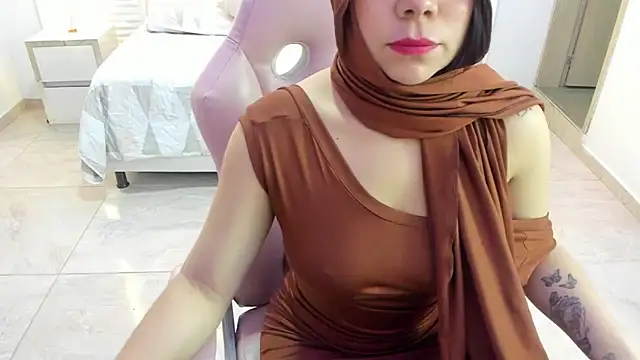 Tahira bakir online show from November 18, 3:38 pm